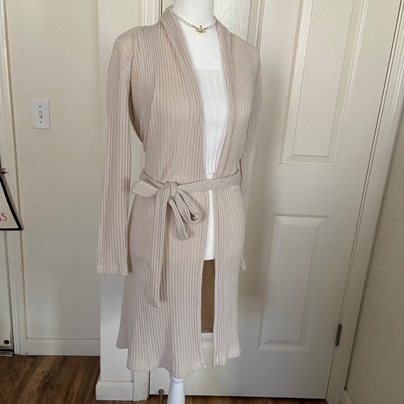 ✧ GAP Beige Tie Long Cardigan ✧ - Picture 5 of 10